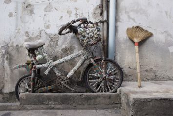 Kit Wong - Fotografie - Jack-in-the-box: Bicycle